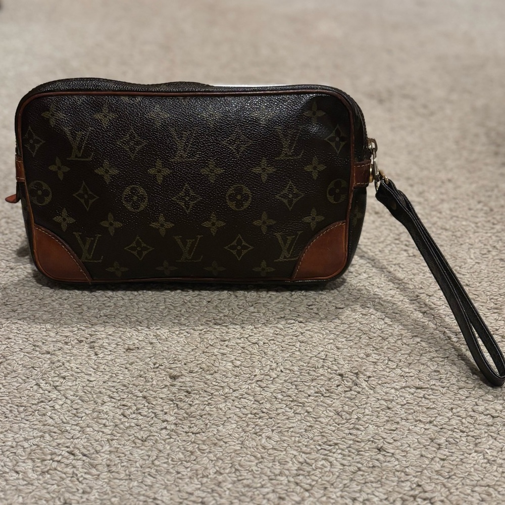 SALE! Authentic Vintage Louis Vuitton Monogram Canvas Marly Dragonne Clutch